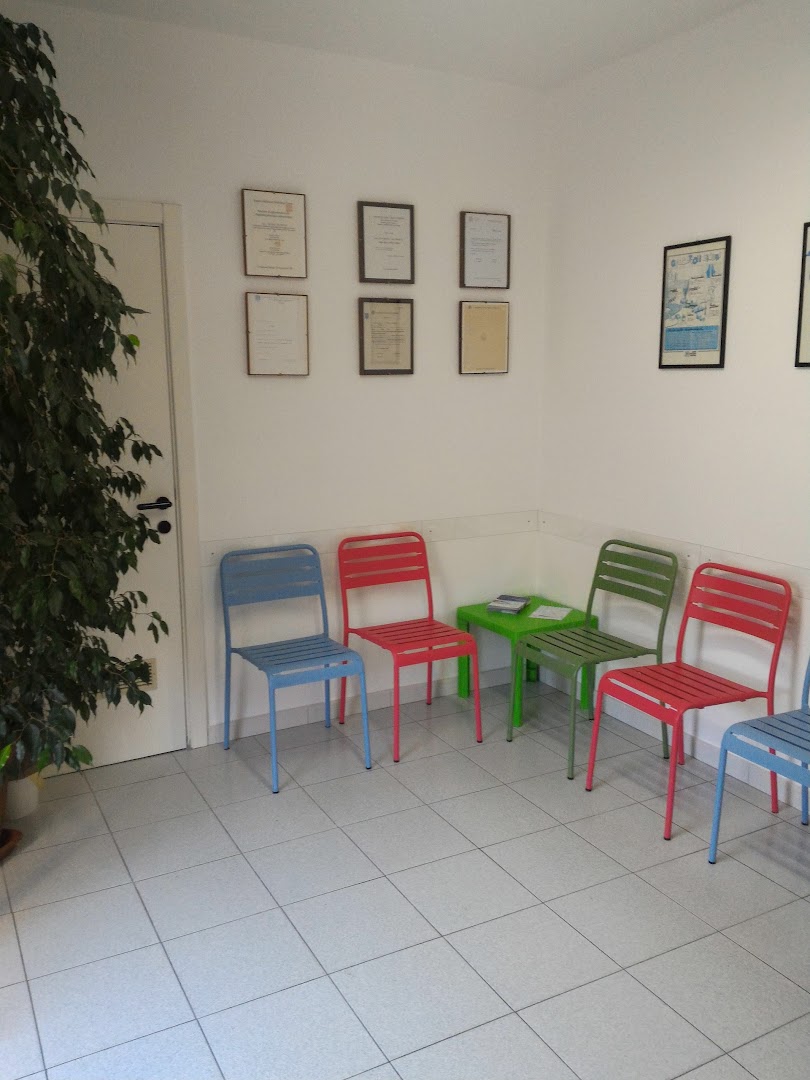 Studio De Angelis ,Pediatra, Massofisioterapia, Agopuntura cinese · Foto 2